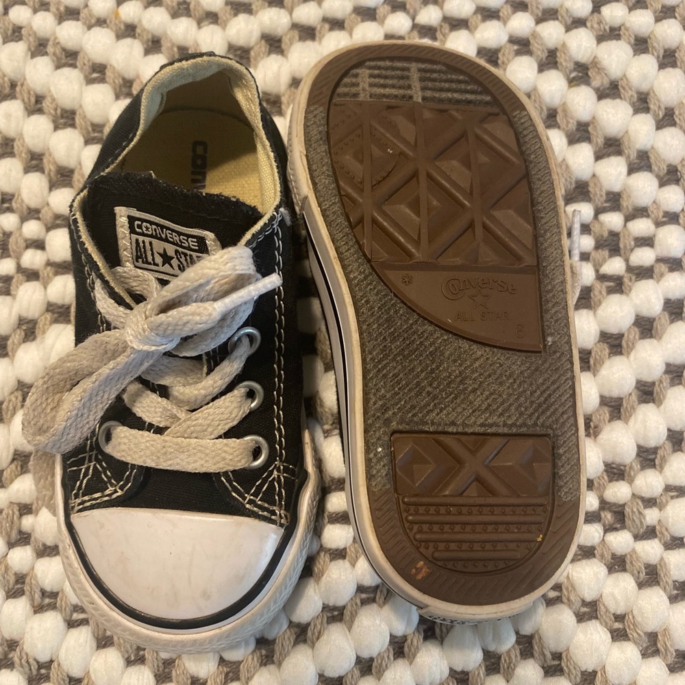 Little Converse - Picture 2 of 3